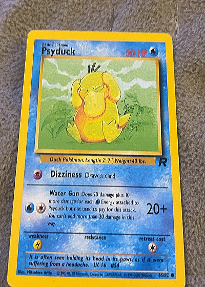 2000 Pokemon #65/82 Psyduck — front