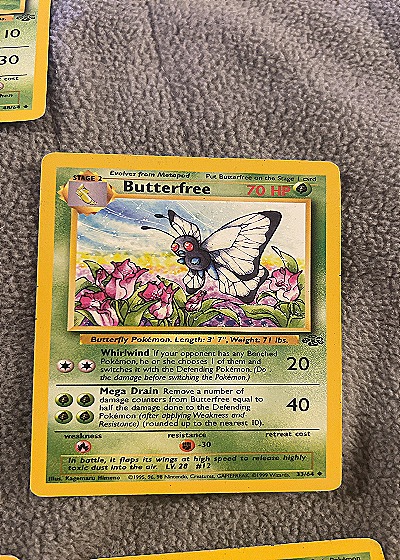 1999 Wizards of the Coast #33/64 Butterfree — front
