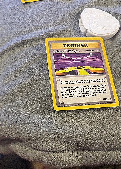 2000 Wizards of the Coast #122/132 Saffron City Gym — front