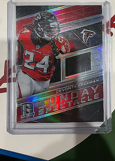 2018 Panini Spectra #N/A Devonta Freeman — front