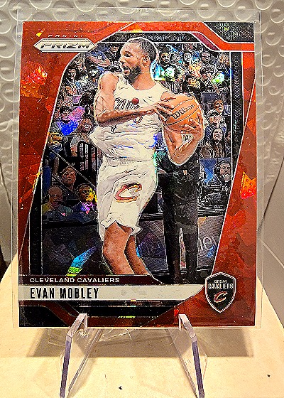 2024 Panini Prizm #148 Evan Mobley — front
