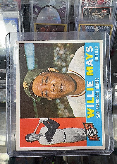1960 Topps #200 Willie Mays — front