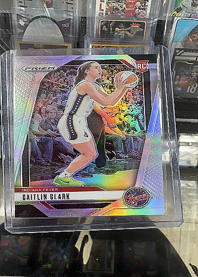 2024 Panini Prizm #22 Caitlin Clark — front