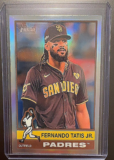2025 Topps Heritage Chrome #118 Fernando Tatis Jr. — front