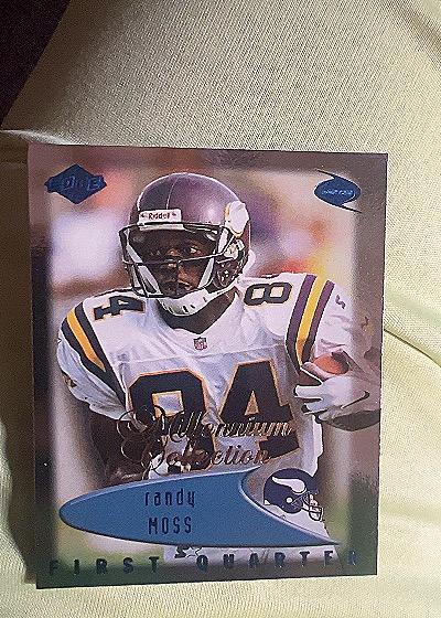1998 Collector's Edge Odyssey #80 Randy Moss — front