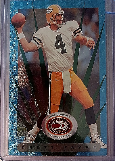 1999 Donruss Preferred #110 Brett Favre — front