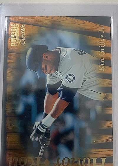 1996 Pinnacle Zenith #135 Ken Griffey Jr. — front
