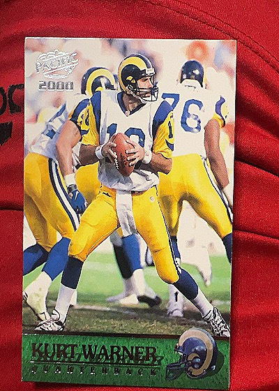 2000 Pacific #319 Kurt Warner — front