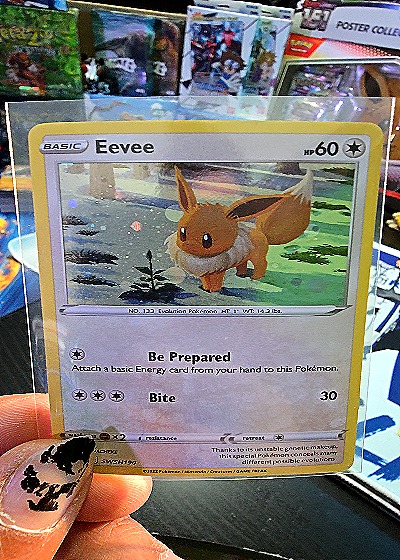2022 Pokémon TCG SWSH190 Eevee Black Star Promo — front
