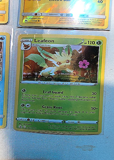 2021 Pokémon TCG Sword & Shield Leafeon SWSH191 Promo — front