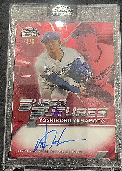 2025 Topps Chrome Black Super Futures Yoshinobu Yamamoto — front