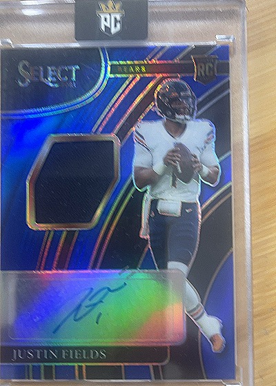 2021 Panini Select Justin Fields Rookie Patch Autograph — front