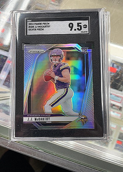 2024 Panini Prizm #400 J.J. McCarthy Silver Prizm Rookie Card — front