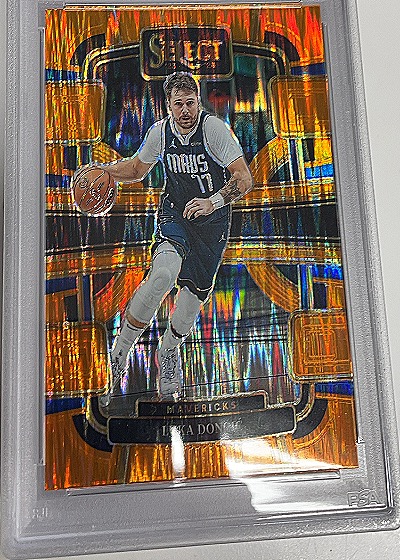 2023-24 Panini Select Concourse Orange Flash Luka Doncic — front