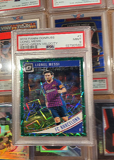 2018 Panini Donruss Optic #1 Lionel Messi Green Velocity — front