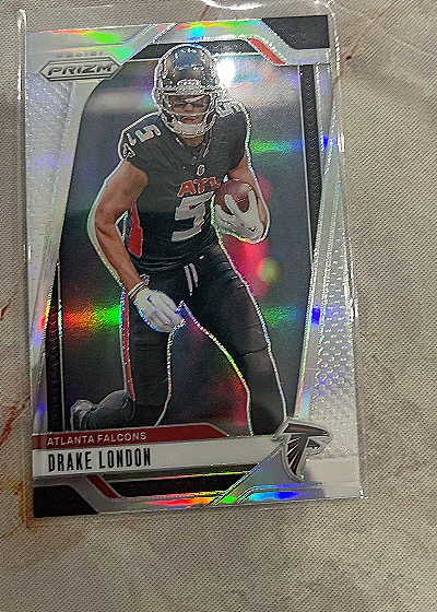 2024 Panini Prizm Silver Prizm #12 Drake London — front