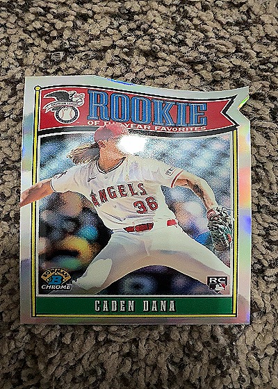 2025 Bowman Chrome Rookie Of The Year Favorites #ROY-7 Caden Dana — front