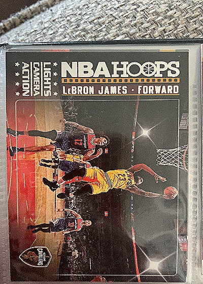 2017-18 Panini NBA Hoops Lights Camera Action LeBron James — front