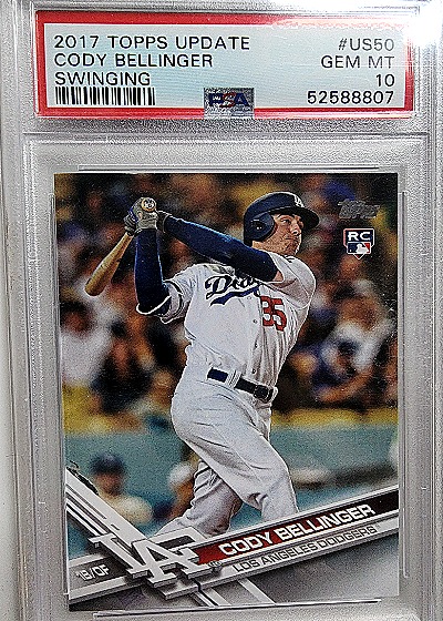 2017 Topps Update #US50 Cody Bellinger Swinging Rookie Card — front