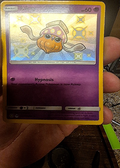2019 Pokémon TCG Hidden Fates SV17/SV94 Inkay Shiny Vault — front