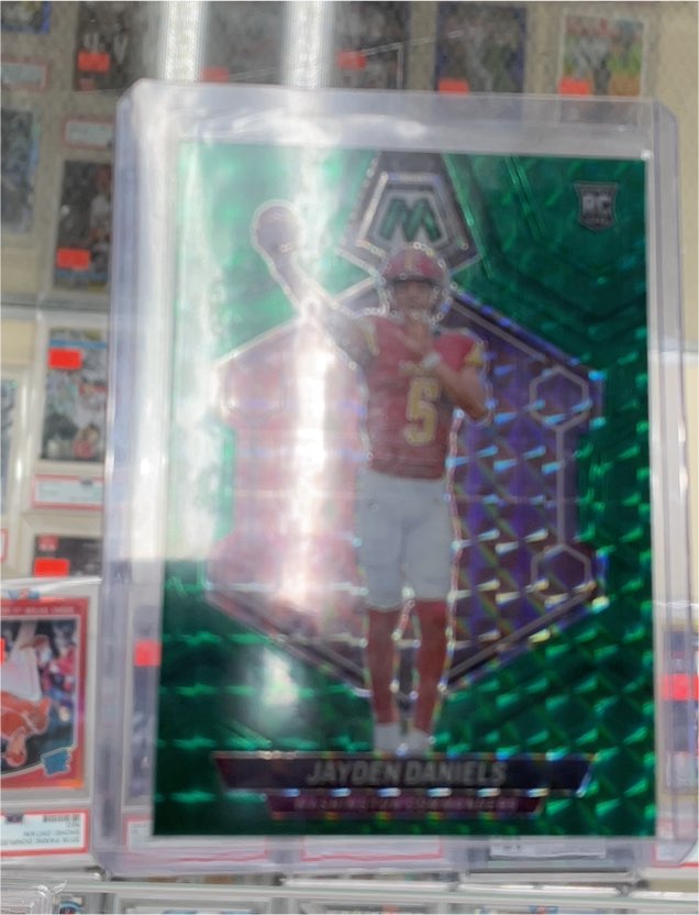 2024 Panini Mosaic #302 Jayden Daniels — front