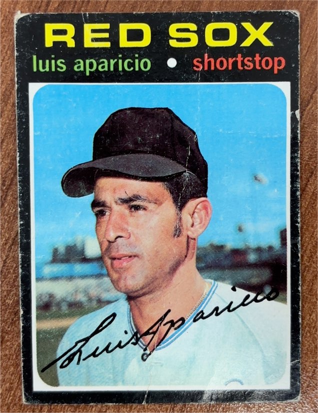 1971 Topps #740 Luis Aparicio Boston Red Sox — front