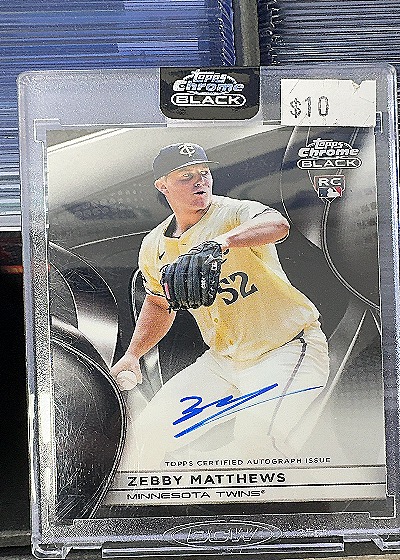 2025 Topps Chrome Black Zebby Matthews — front