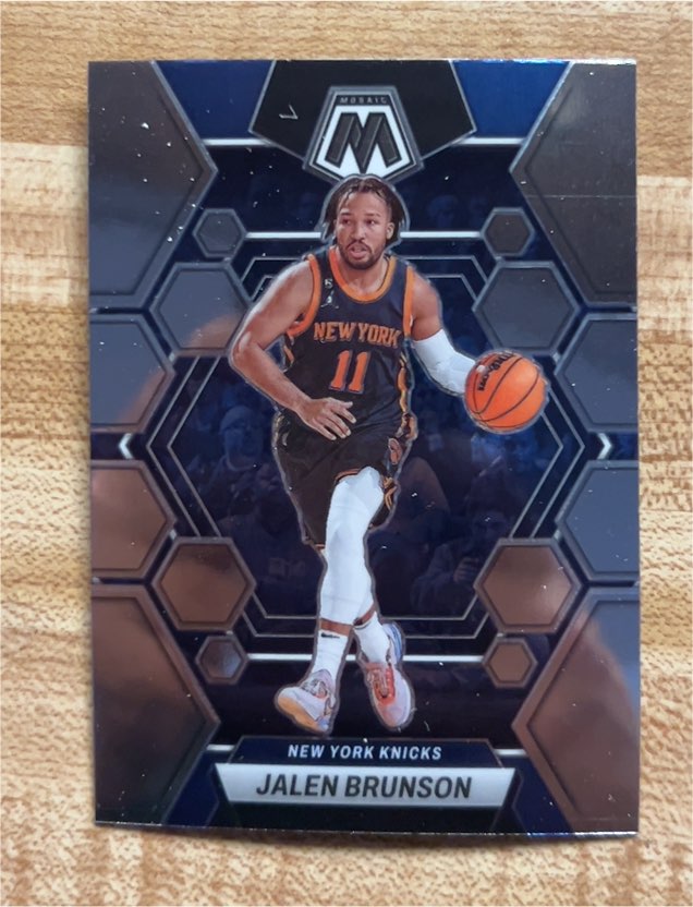 2022-23 Panini Mosaic #95 Jalen Brunson — front
