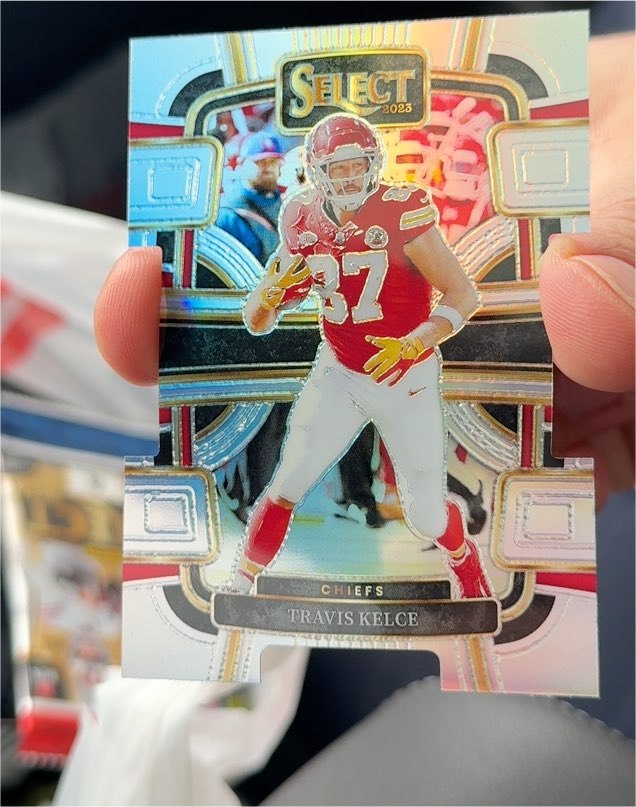 2023 Panini Select Concourse Die-Cut #50 Travis Kelce — front
