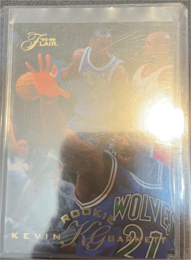 1995-96 Fleer Flair #206 Kevin Garnett Rookie Card — front