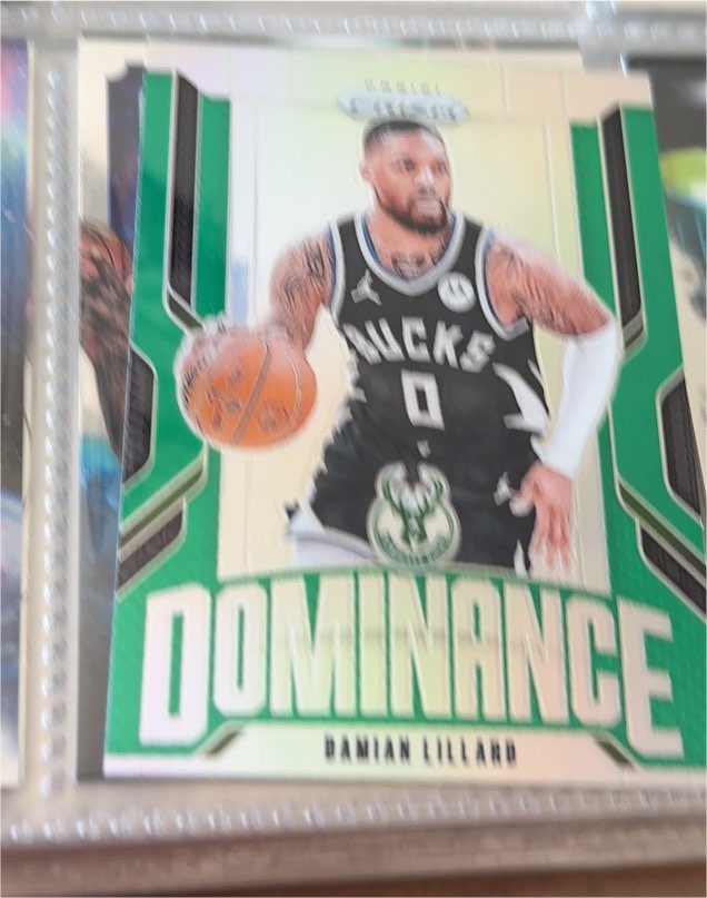 2024-25 Panini Prizm Dominance #1 Damian Lillard — front