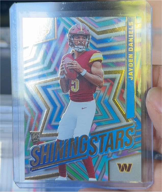 2024 Panini Illusions #3 Jayden Daniels — front
