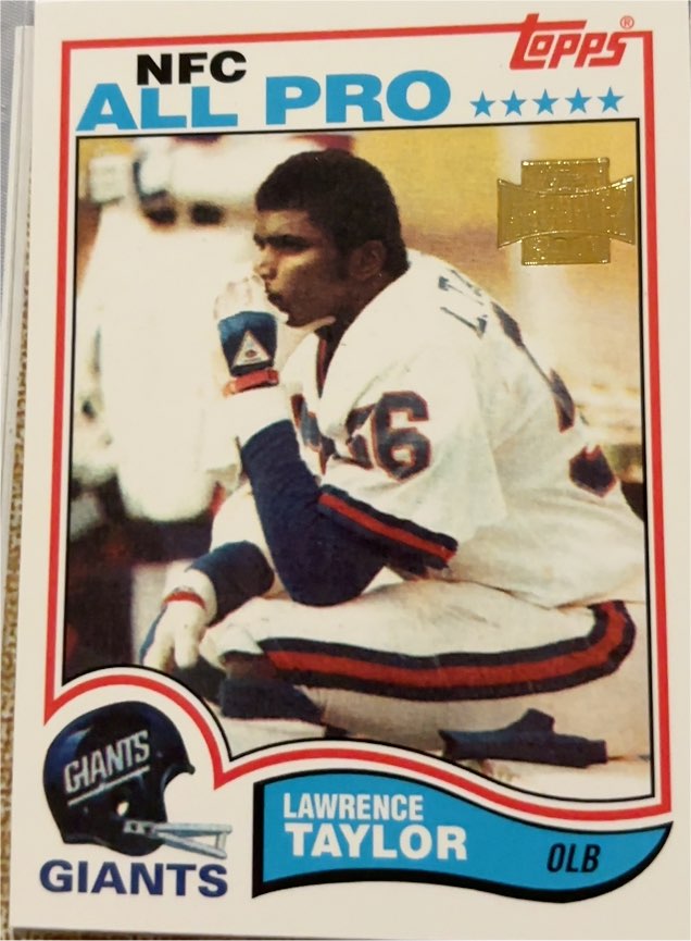 1982 Topps #434 Lawrence Taylor — front