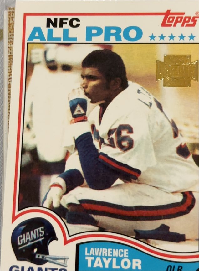 1982 Topps #434 Lawrence Taylor — front