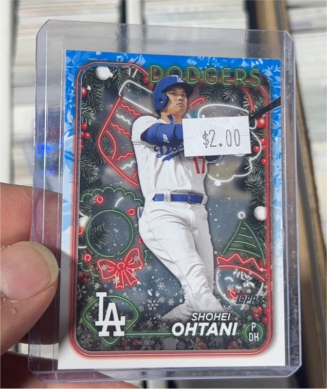 2024 Topps Holiday #H1 Shohei Ohtani — front