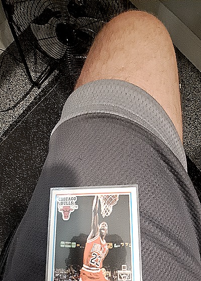 1986 Topps #57 Michael Jordan — front