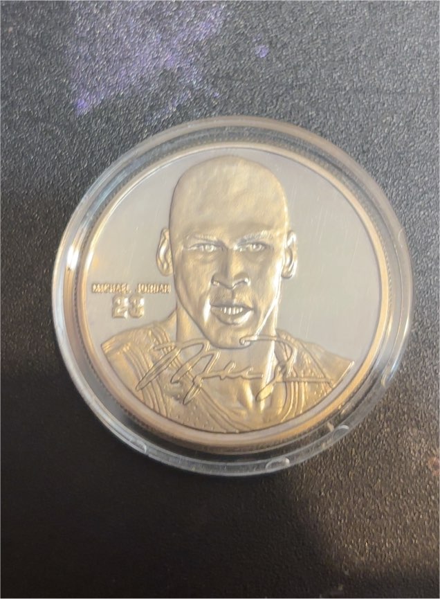 Michael Jordan Upper Deck Bronze Coin — front