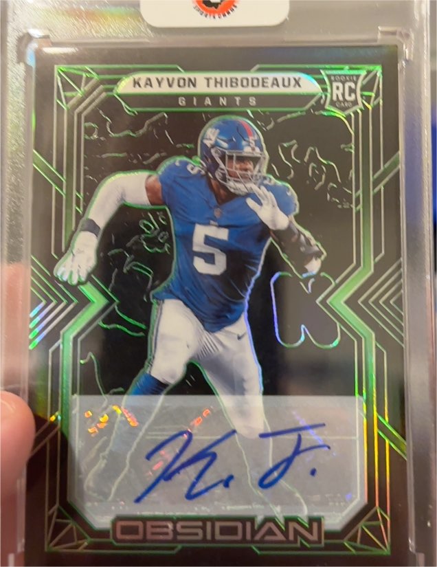 2022 Panini Obsidian #152 Kayvon Thibodeaux — front