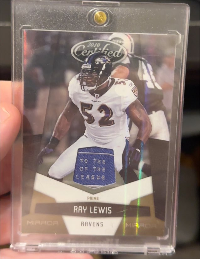 2010 Panini Certified Mirror Gold Materials #72 Ray Lewis — front