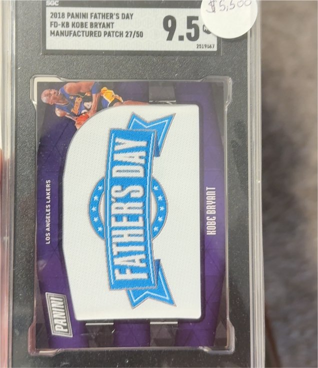 2018 Panini Father's Day #FD-KB Kobe Bryant Manufactured Patch 27/50 — front