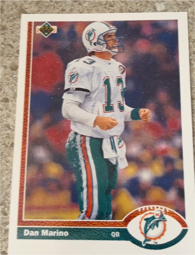 1991 Upper Deck #255 Dan Marino — front