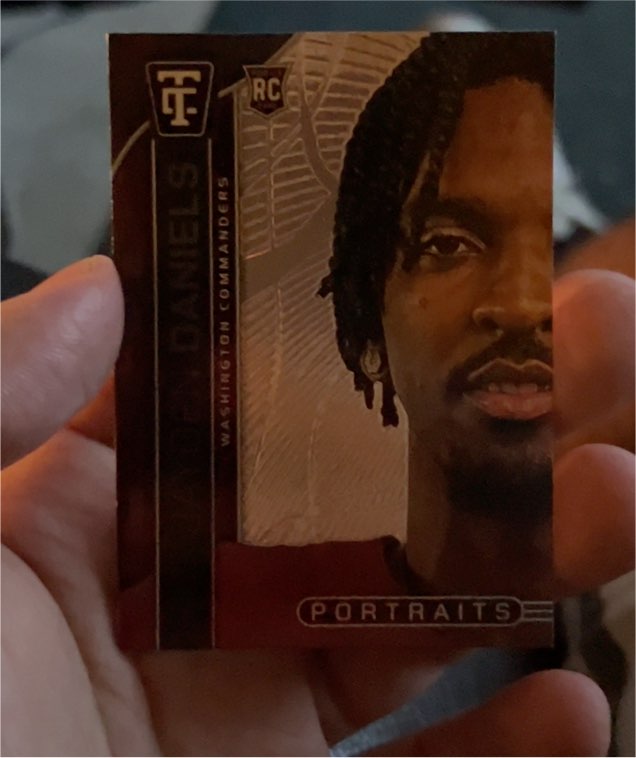 2024 Panini Totally Certified Portraits #1 Jayden Daniels — front