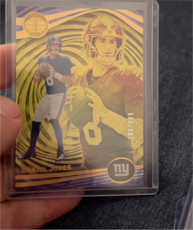 2023 Panini Illusions #83 Daniel Jones — front