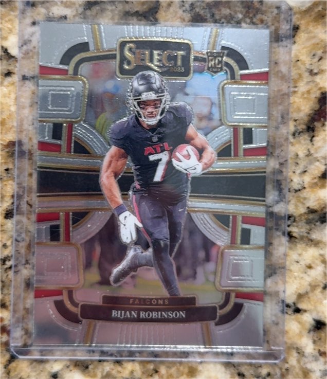 2023 Panini Select Concourse #4 Bijan Robinson — front