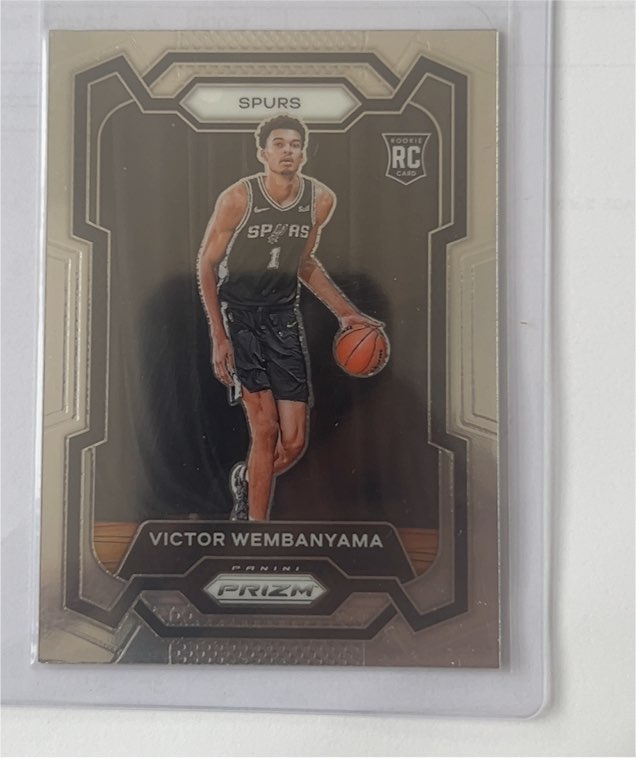 2023-24 Panini Prizm #136 Victor Wembanyama — front