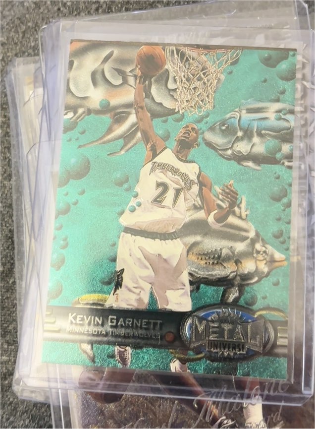 1997-98 Skybox Metal Universe #109 Kevin Garnett — front