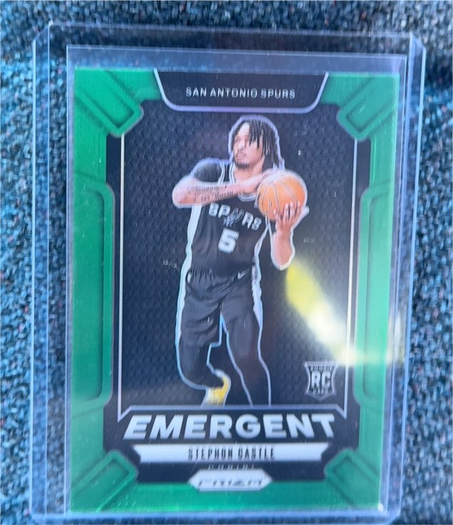 2024-25 Panini Prizm #29 Stephon Castle Emergent — front