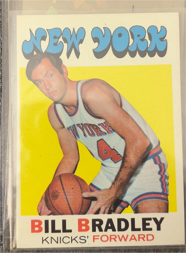 1971 Topps Basketball #2 Bill Bradley — front