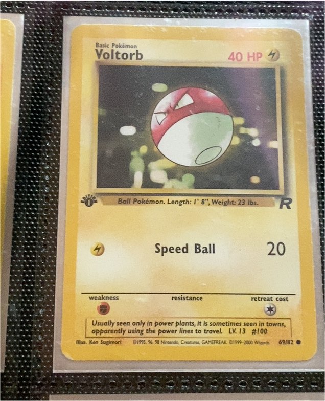 2000 Pokémon Team Rocket #69 Voltorb — front