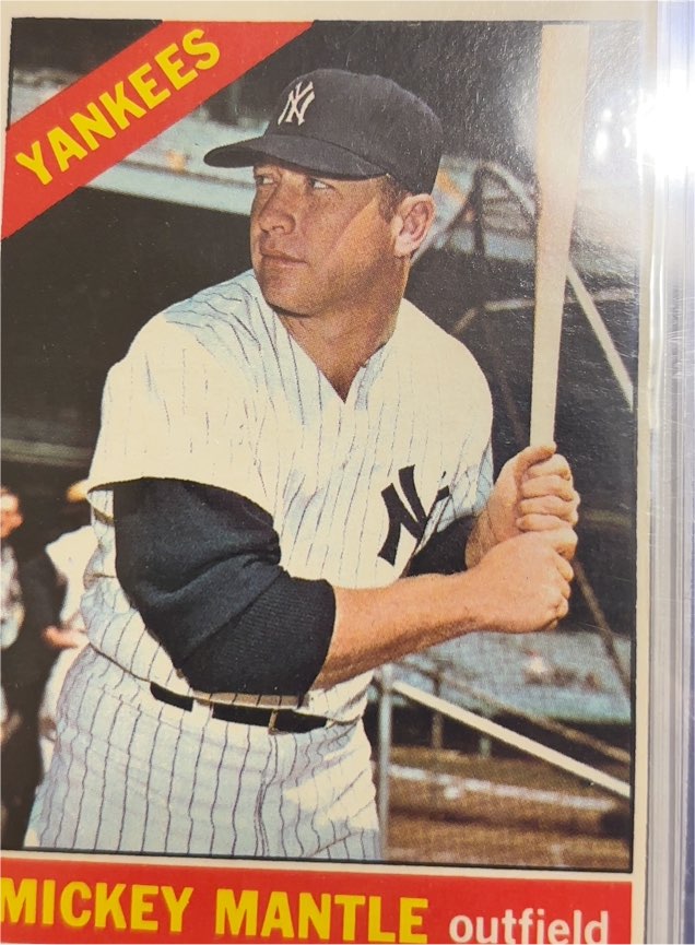 1966 Topps #50 Mickey Mantle — front